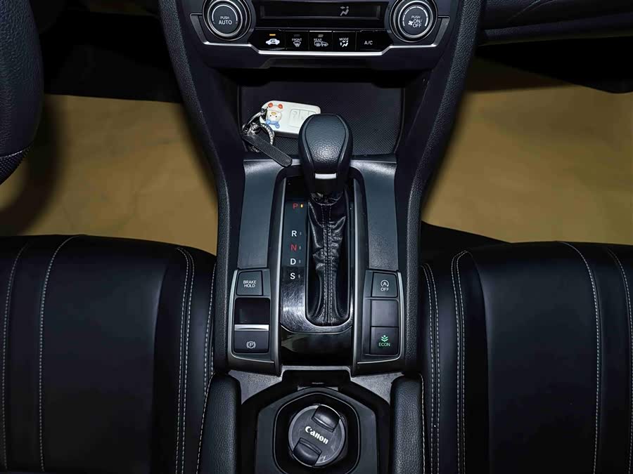 Honda Civic 2022 car image #26