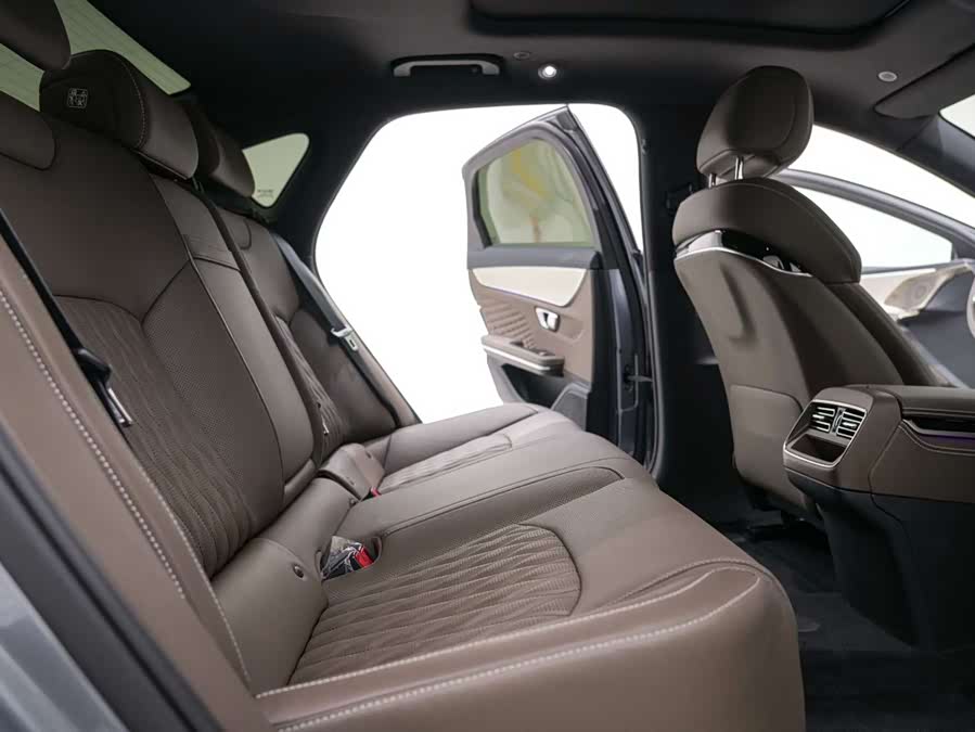 BYD Han 2023 car image #26