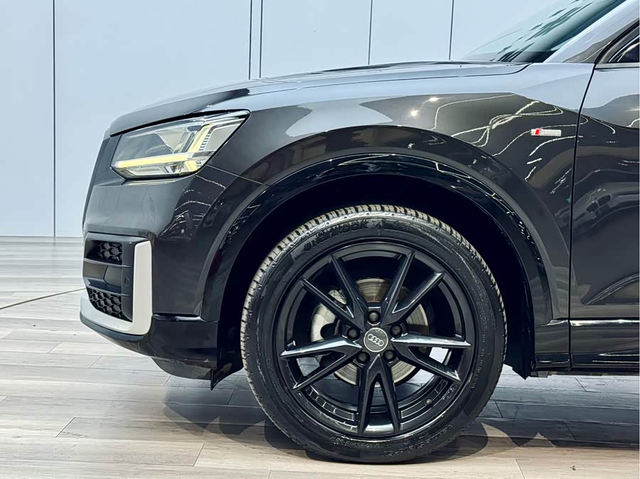 Audi Q2L 2020 immagine di auto #26