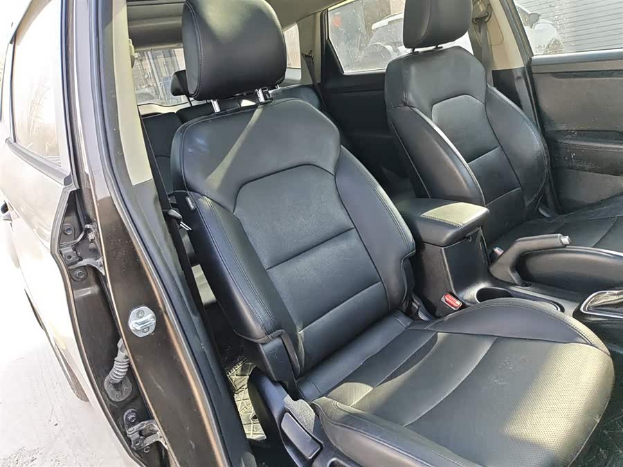 起亚 佳乐 2015 汽车图片 #26