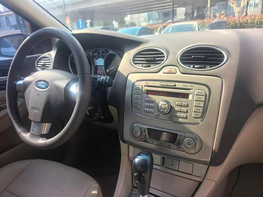 Ford Focus 2013 image de voiture #26