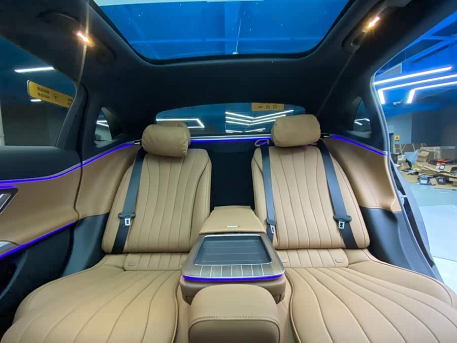 Mercedes-Benz E Class 2025 car image #26