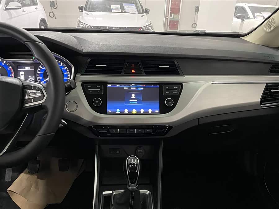 GEELY Vision X3 2019 изображение автомобиля #26