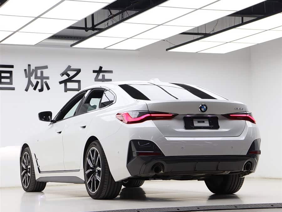 BMW 4 Series 2025 car image #26