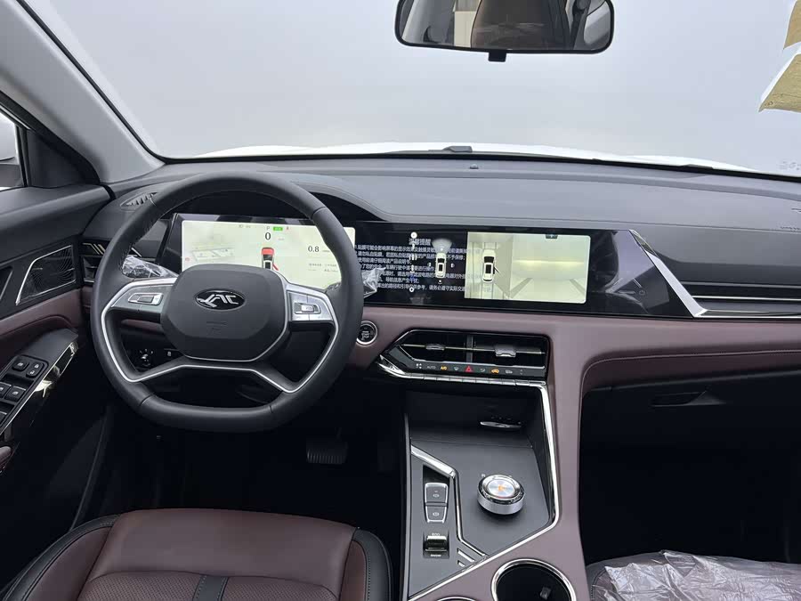 JAC X8 PLUS #26 JAC X8 PLUS صورة سيارة #26