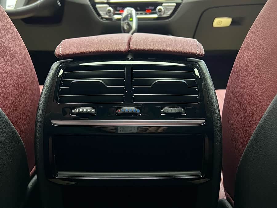 BMW 5 Series 2023 #26 BMW 5 Series 2023 car image #26
