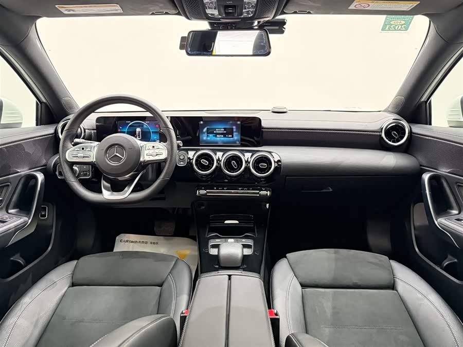 Mercedes-Benz A Class 2019 #26 Mercedes-Benz A Class 2019 car image #26