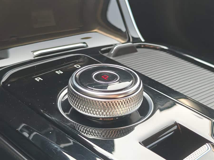 Kia K5 2021 car image #26
