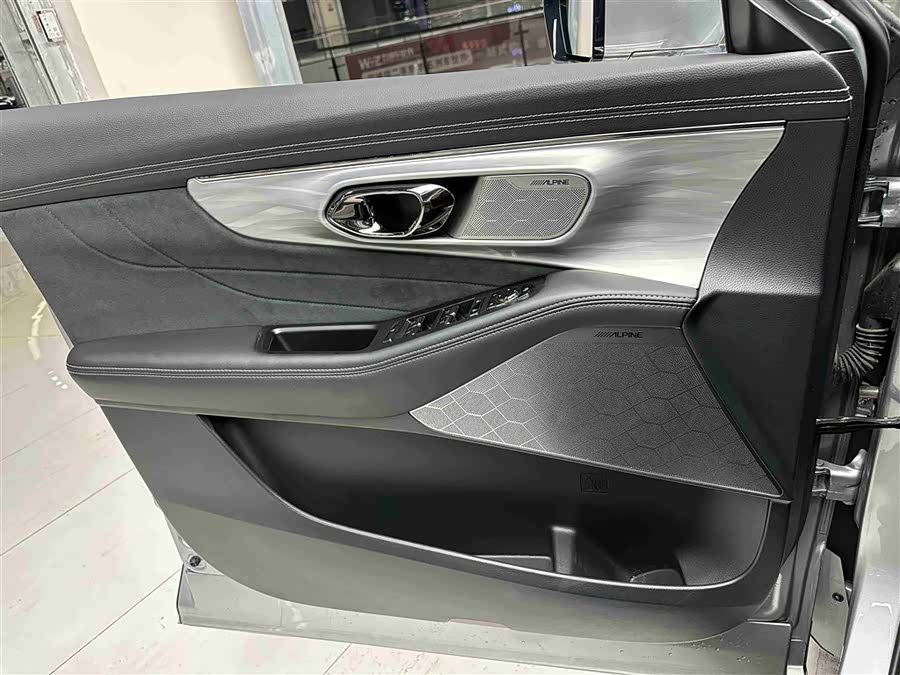 GAC Trumpchi ES9 2024 car image #26