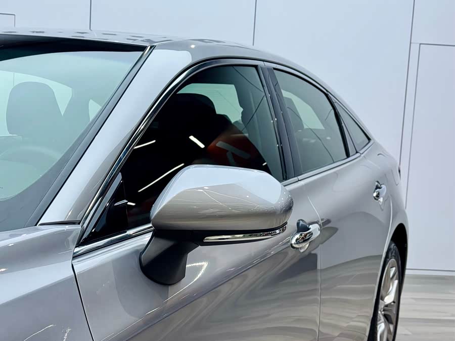 Toyota Avalon 2021 car image #26