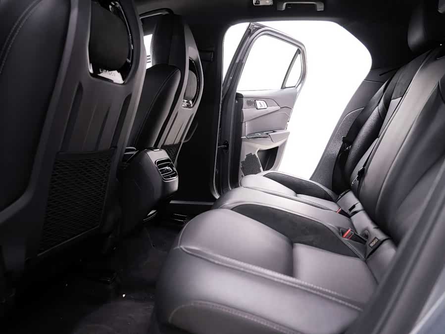 Lynk & Co 02 2020 car image #26