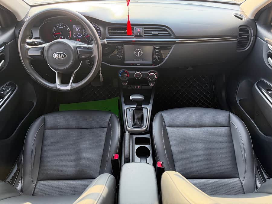 Kia K2 2018 imagen de coche #26