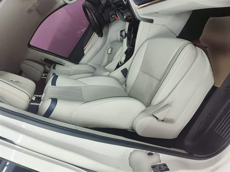 Forthing M7 2022 #26 Forthing M7 2022 immagine di auto #26