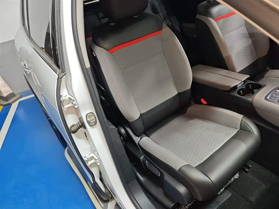 Citroen C5 AIRCROSS 2017 car image #26