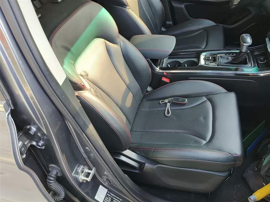 SWM斯威汽车 SWM斯威G05 2020 汽车图片 #26