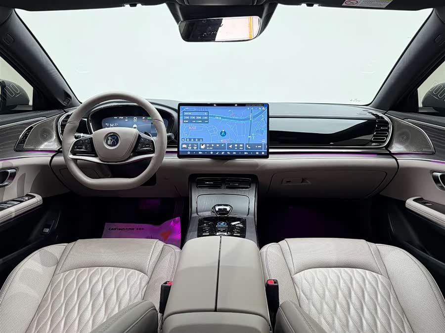BYD Han 2024 car image #26