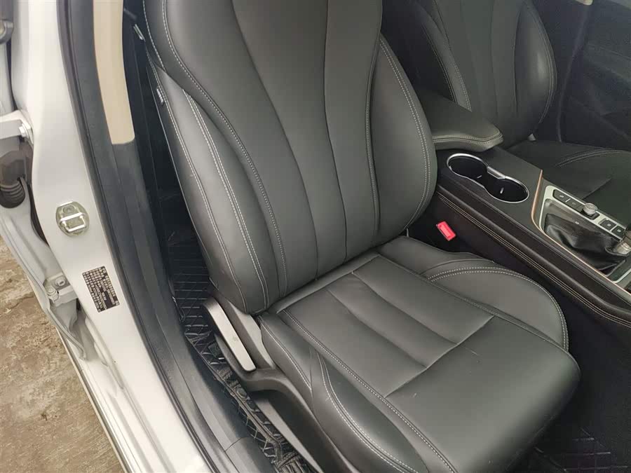 Chery Arrizo 5 Plus 2021 immagine di auto #26