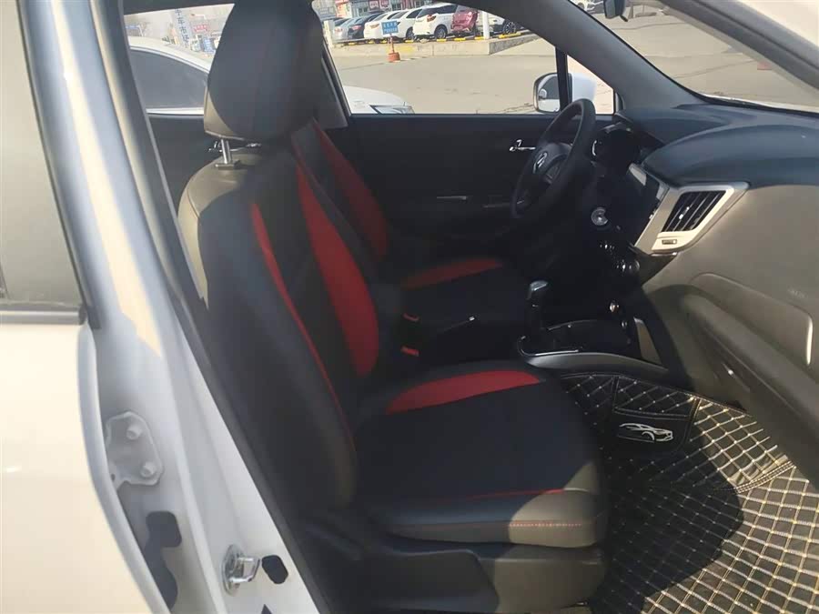 Changan CS15 2017 #26 Changan CS15 2017 immagine di auto #26