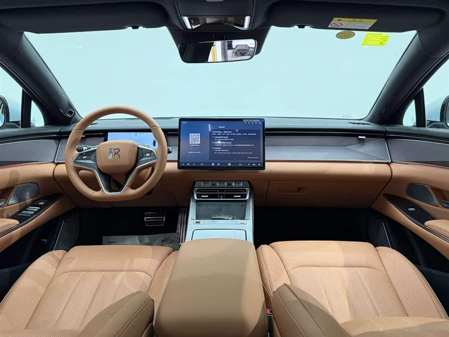 BYD HanL 2025 #26 BYD HanL 2025 صورة سيارة #26