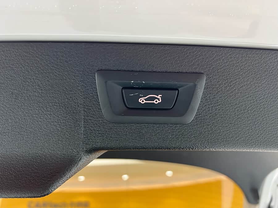 BMW X6 2018 imagem de carro #26