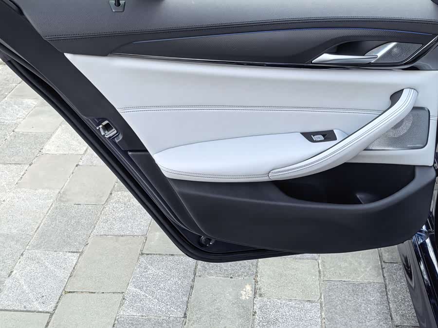 BMW M5 2023 #26 BMW M5 2023 car image #26