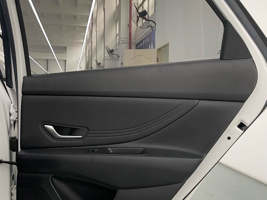 Hyundai Elantra 2021 car image #26