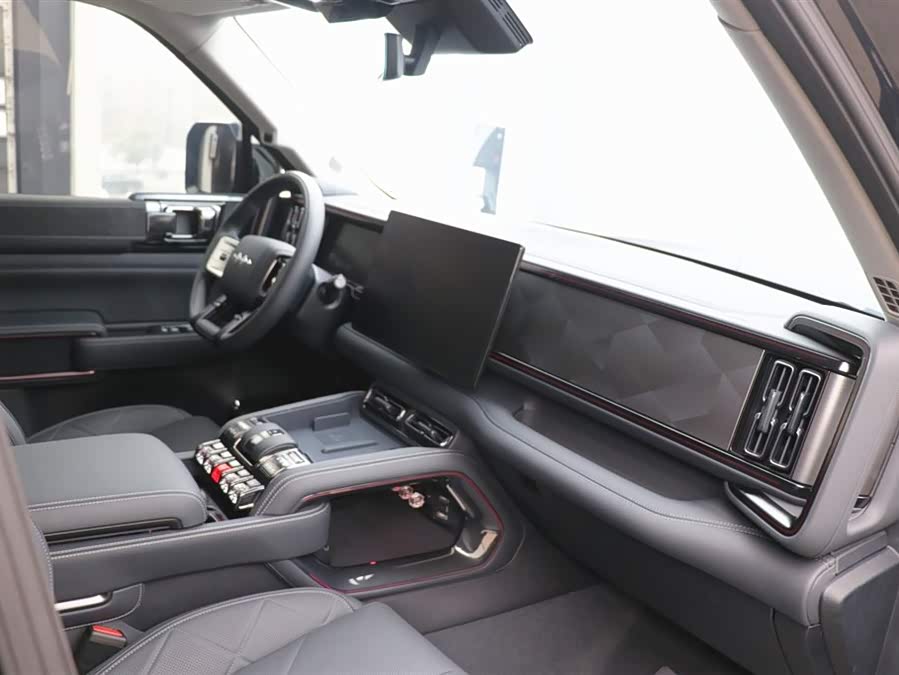 FangChengBao Leopard 5 2025 car image #26