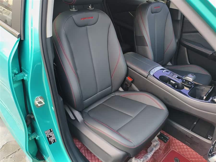 Forthing T5 EVO 2022 car image #26