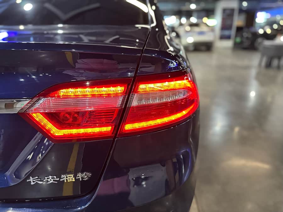 Ford Taurus 2016 #26 Ford Taurus 2016 car image #26