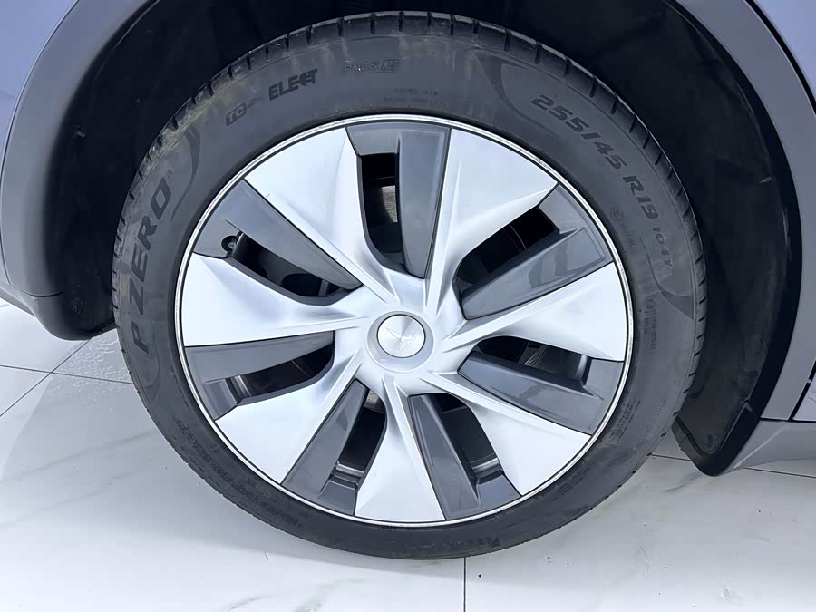 Tesla Model Y 2022 #26 Tesla Model Y 2022 car image #26