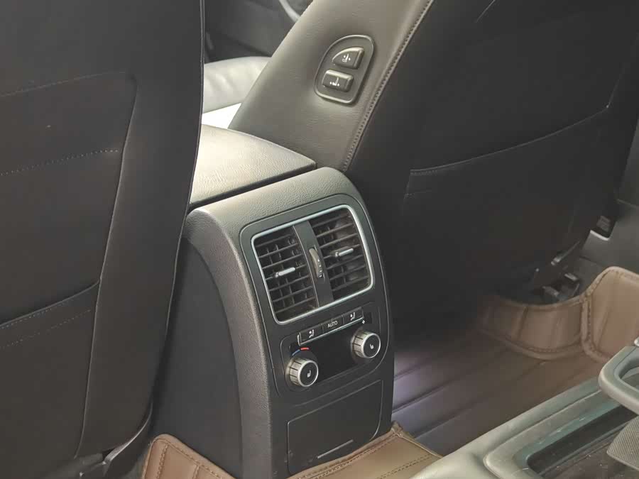 Volkswagen Magotan 2013 immagine di auto #26