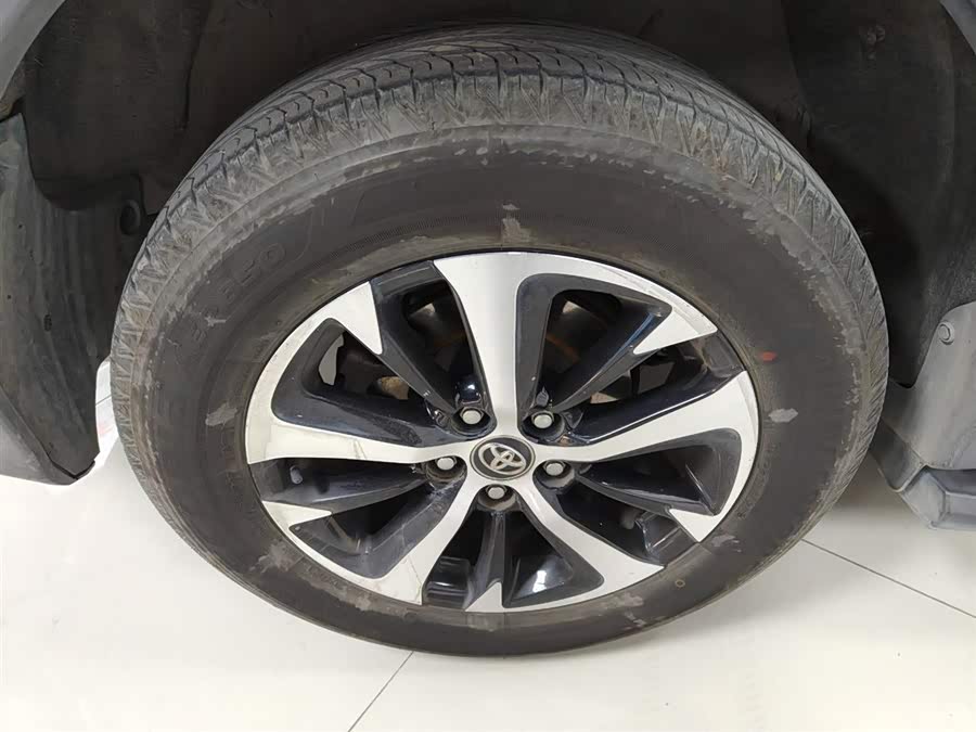 Toyota RAV4 2018 #26 Toyota RAV4 2018 car image #26