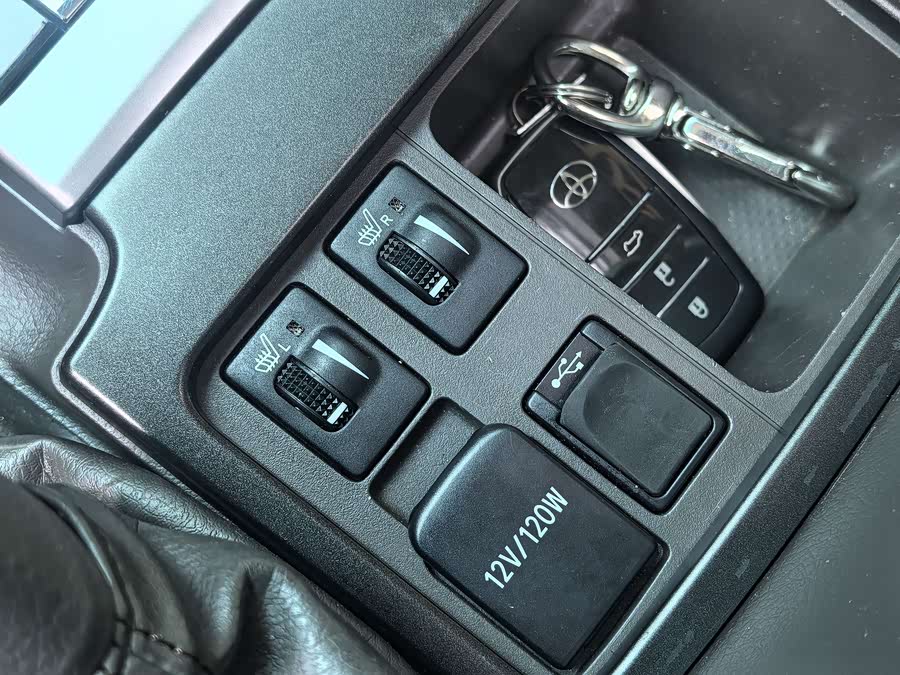 Toyota Land Cruiser Prado 2017 #26 Toyota Land Cruiser Prado 2017 car image #26