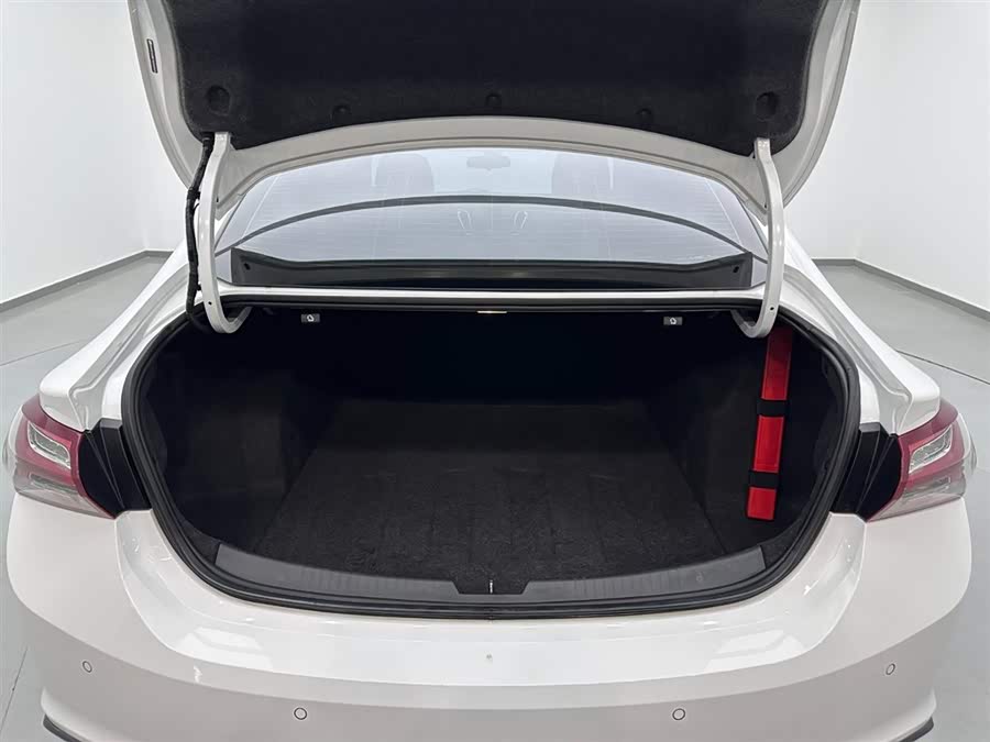 Chevrolet Malibu XL 2021 car image #26