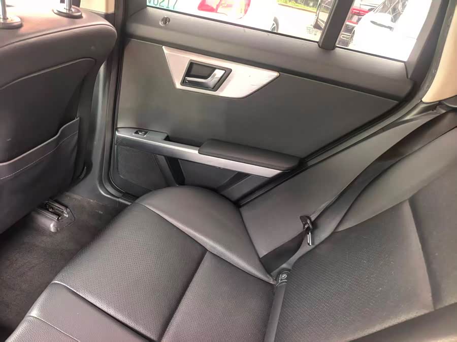 Mercedes-Benz GLK Class 2012 car image #26