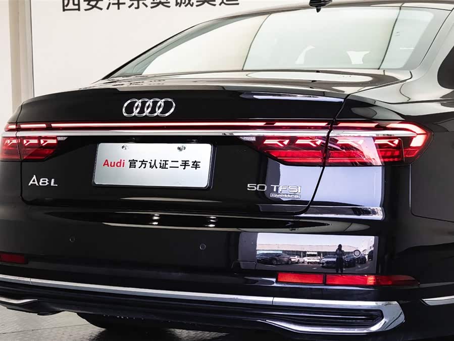 Audi A8 imagen de coche #26
