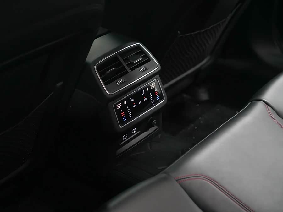 Audi RS 7 2021 car image #26