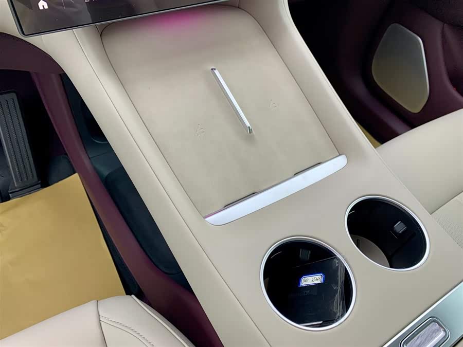 MI YU7 2025 car image #26