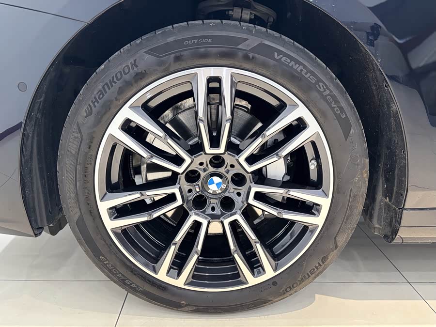 BMW 5 Series 2025 car image #26