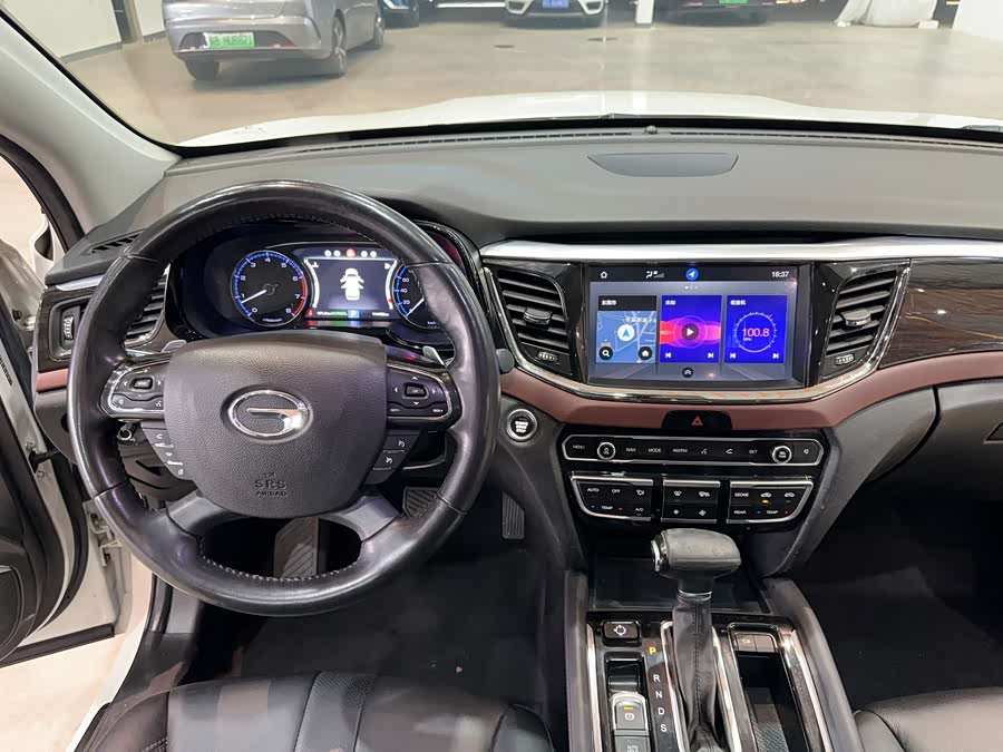 GAC Trumpchi GS8 2017 car image #26