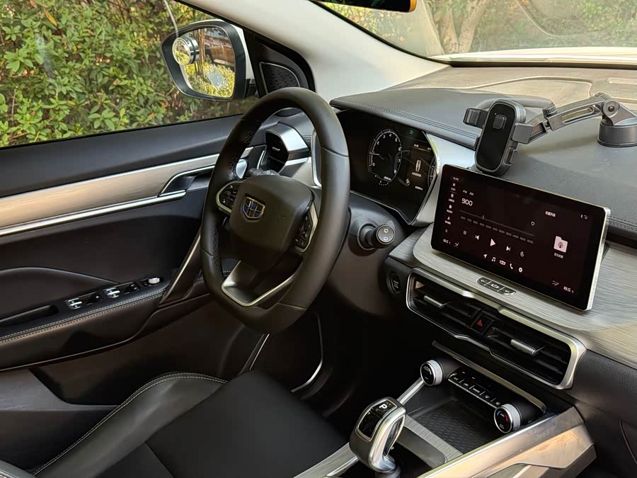 GEELY Coolray 2019 #26 GEELY Coolray 2019 car image #26