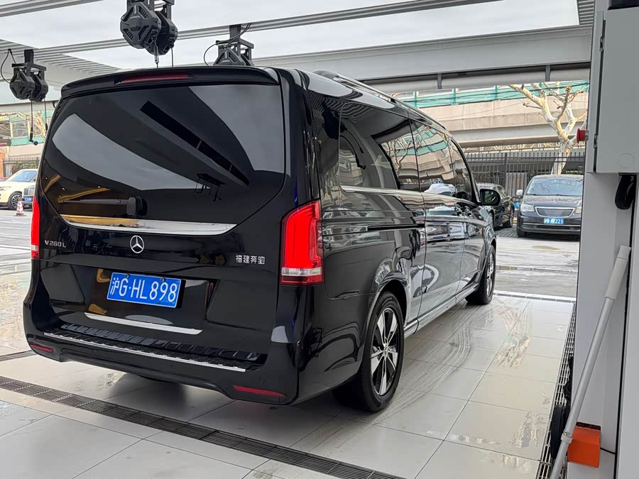 Mercedes-Benz V Class 2022 car image #26