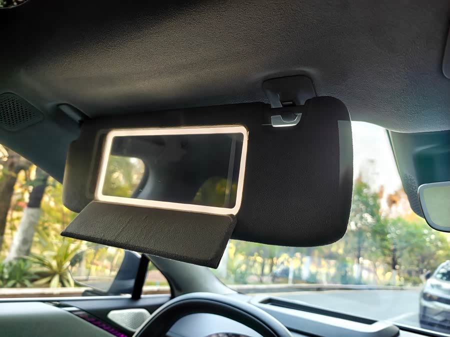 极氪 极氪007 2024 汽车图片 #26