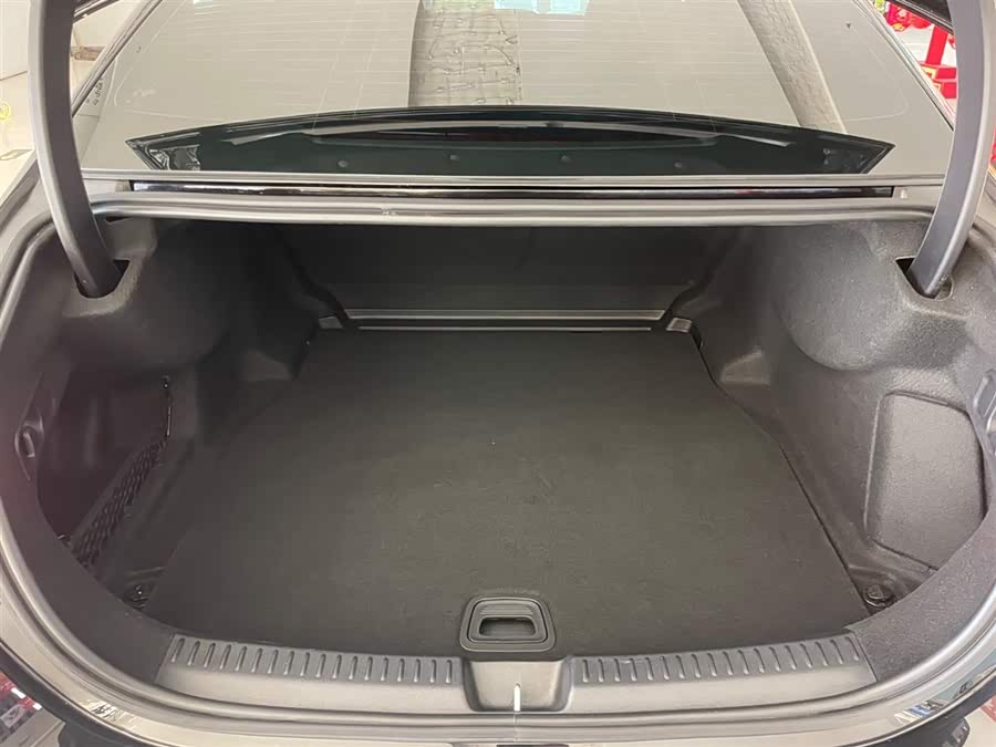 Mercedes-Benz E Class 2024 car image #26