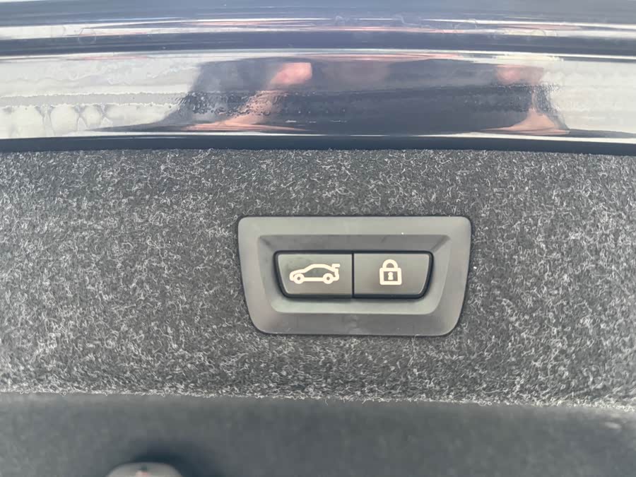 BMW 5 Series 2022 car image #26