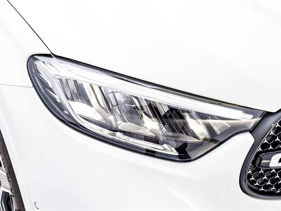 Mercedes-Benz GLC Coupe 2025 car image #26