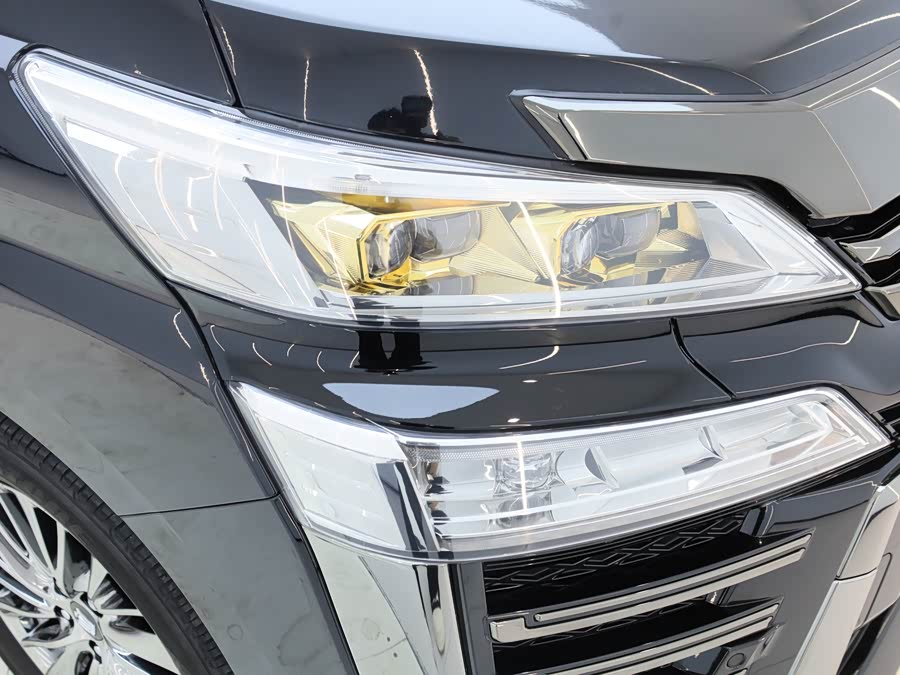Toyota Vellfire 2022 #26 Toyota Vellfire 2022 صورة سيارة #26