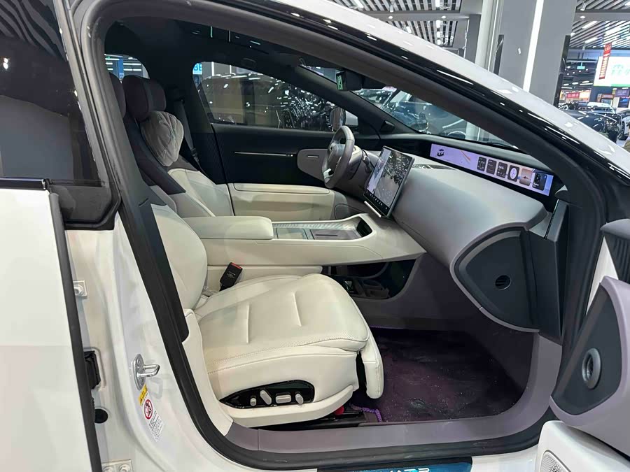 Avatr 12 2025 car image #26