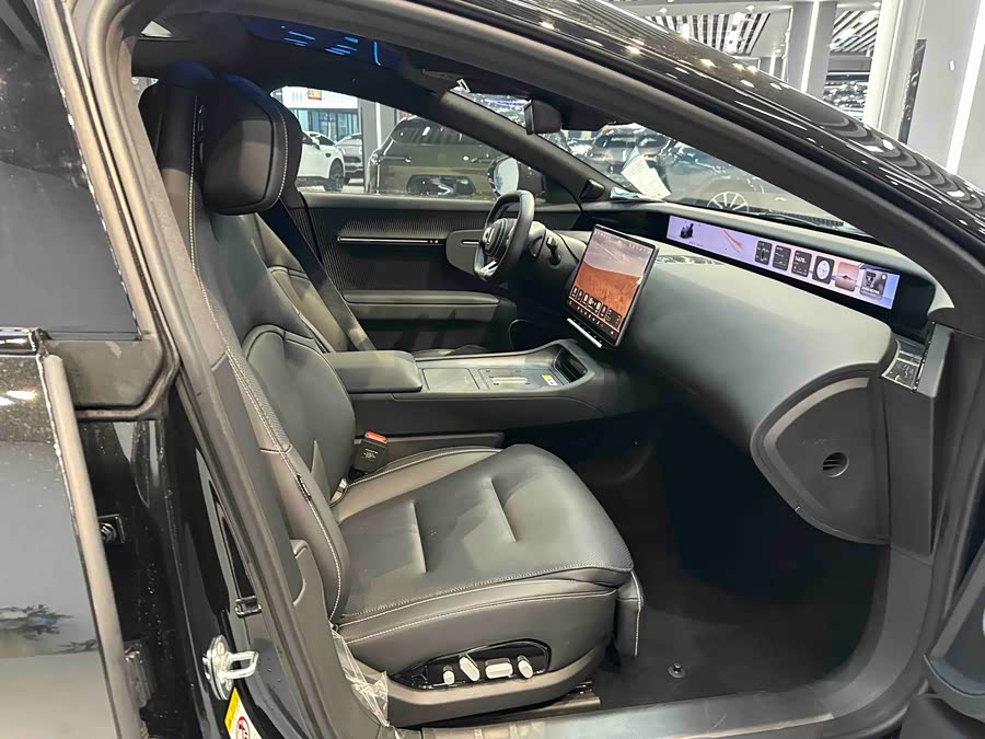 Avatr 12 2024 car image #26