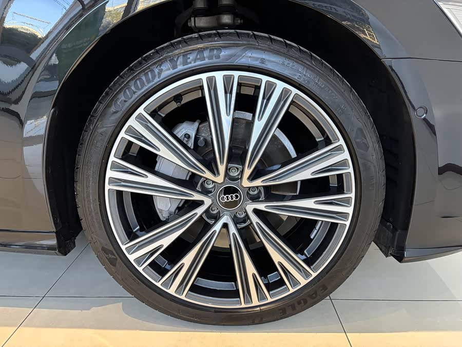 Audi A6L 2025 car image #26